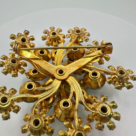 Vintage gold tone pastel pink green blue aurora borealis AB rhinestones brooch - Picture 7 of 8